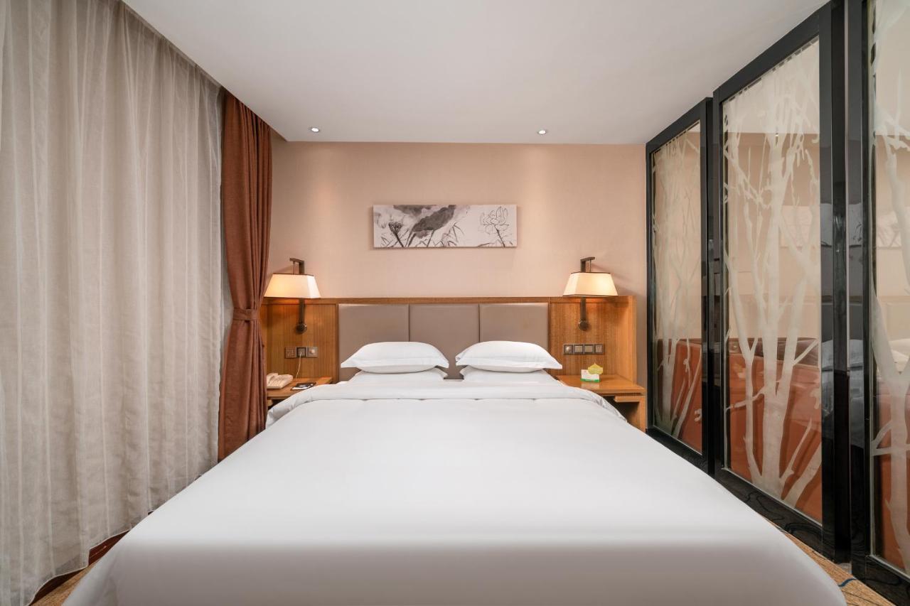 Guangzhou Boyi Hotel Екстериор снимка