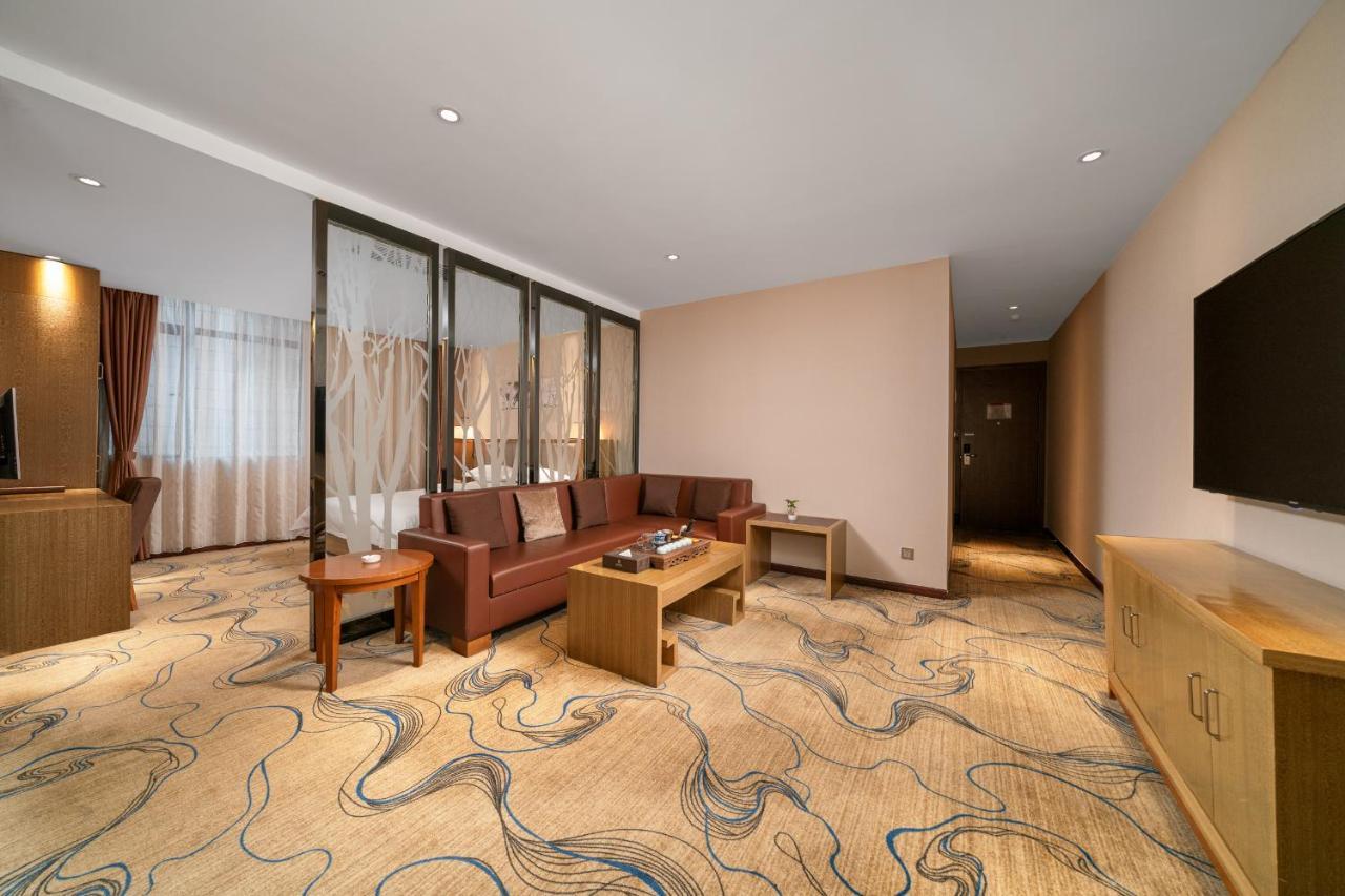 Guangzhou Boyi Hotel Екстериор снимка