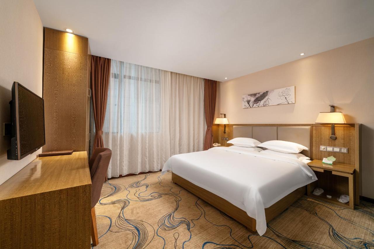 Guangzhou Boyi Hotel Екстериор снимка