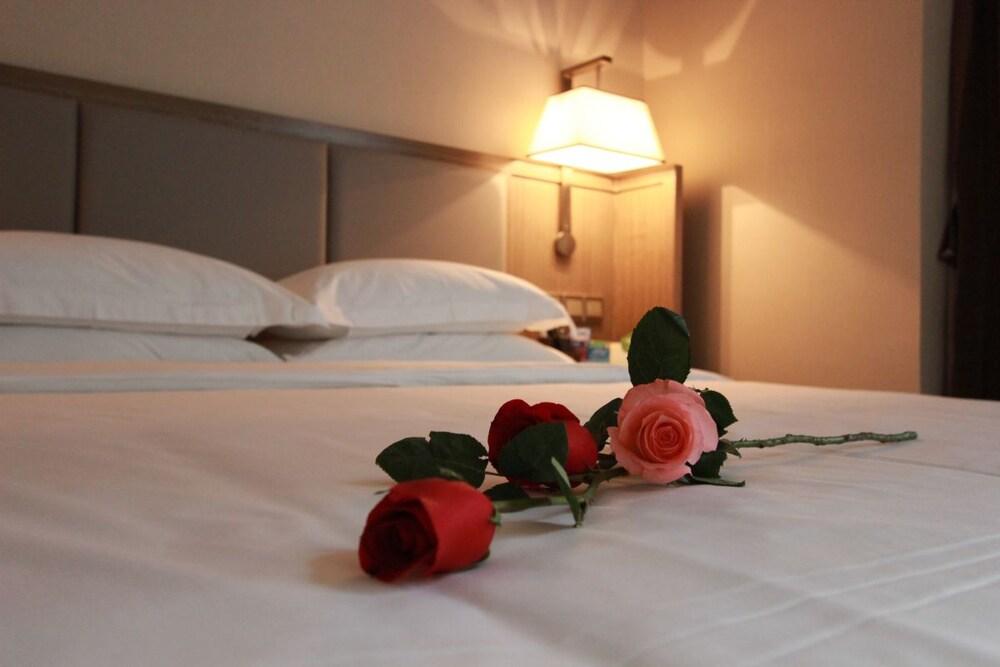 Guangzhou Boyi Hotel Екстериор снимка