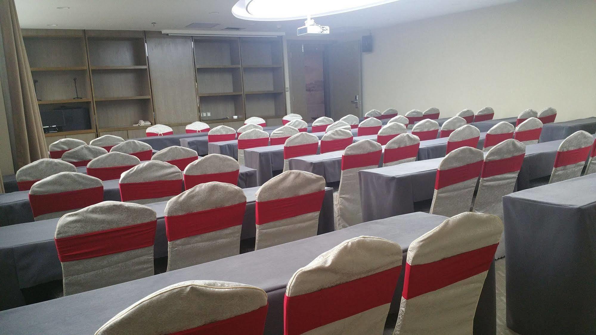 Guangzhou Boyi Hotel Екстериор снимка